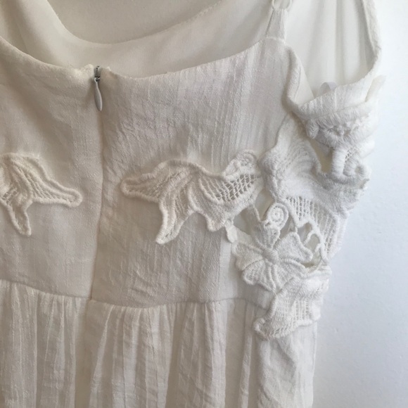 Mini white dress - Picture 3 of 3